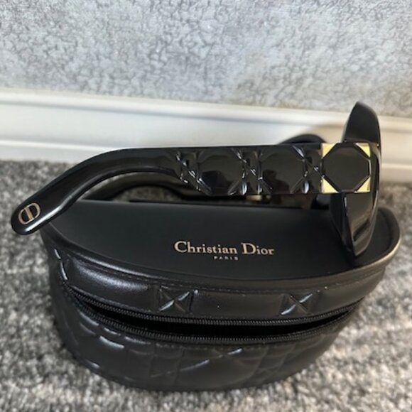 Dior Lady Round Sunglasses 95.22 R2I - Picture 2 of 5